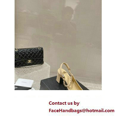 Chanel Heel 6.5cm Chain Lambskin Grosgrain  &  Metal Pumps Slingbacks G45092 Beige/Black 2023